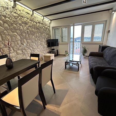 Perina Apartment - Free Parking ドゥブロブニク エクステリア 写真